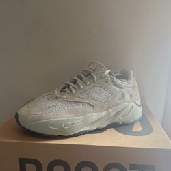 Yeezy 700 Salt