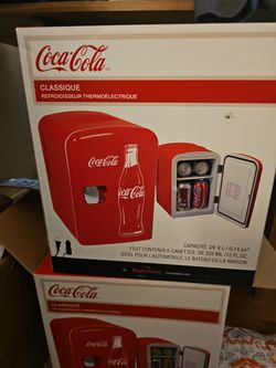 Coca Cola Mini Fridge