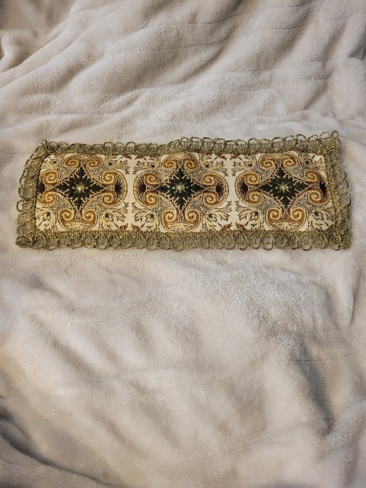 Tapestry Gold Metallic Trim Rectangular Doily