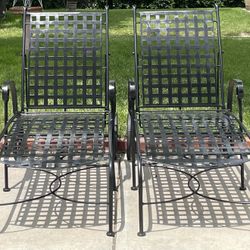 ( RUSSELL WOODARD ) 2 WROUGHT IRON RECLINERS 