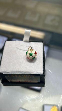 14k gold soccer ⚽️