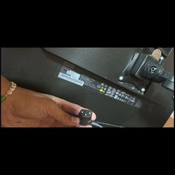 4k 32-inch Monitors (2)