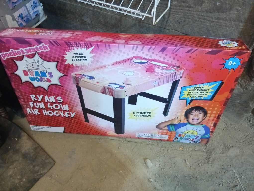 Air Hockey Table