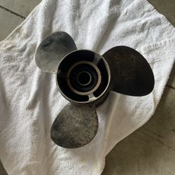 14 1/4 X 21 Mercruiser Propeller $ 20 Bucks