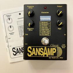 LIKE-NEW Tech 21 SansAmp Classic amp simulator effects pedal