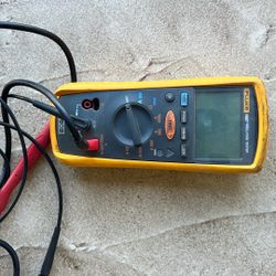 Fluke 1507 Megger Tester 