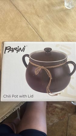 Parini chili pot with lid
