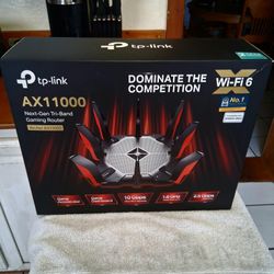 TpLink AX 11000 Tri Band WiFi Router