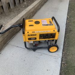 DeWalt 4000 Gas Generator 