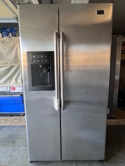 GE Stainless Steel side by side refrigerator