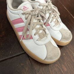 Girls Adidas 