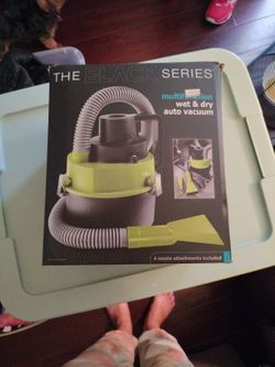 Wet/Dry Auto Vacuum 