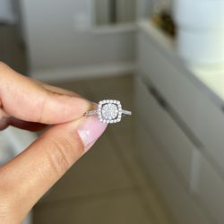 Promise/engagment Small Diamonds Ring