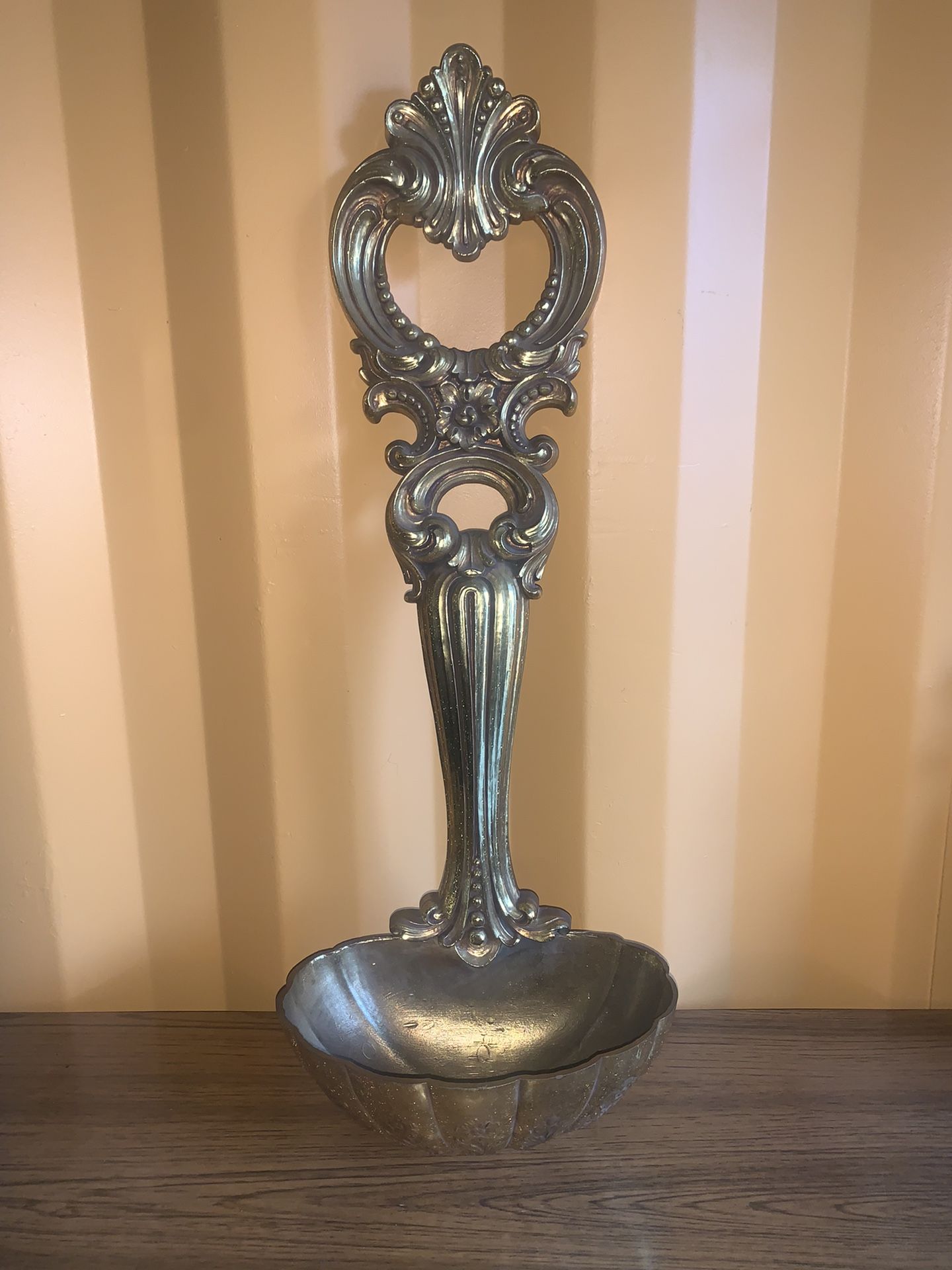 Vintage Syroco Spoon Planter