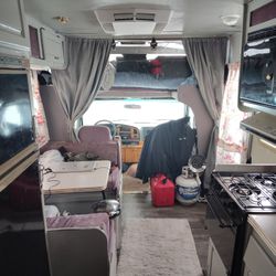 1995 Ford Conquest e350