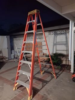 Werner Fiberglass Step Ladder