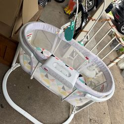 Fisher - price baby bedside sleeper bassinet