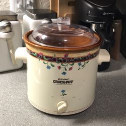 1970s Vintage crockpot