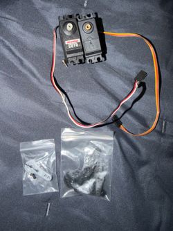 Rc car parts Traxxas 2070 Digital Servos and LiPo Batteries and Metal/plastic servo horns. Obo