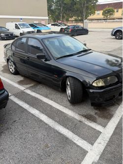 2001 BMW 325i
