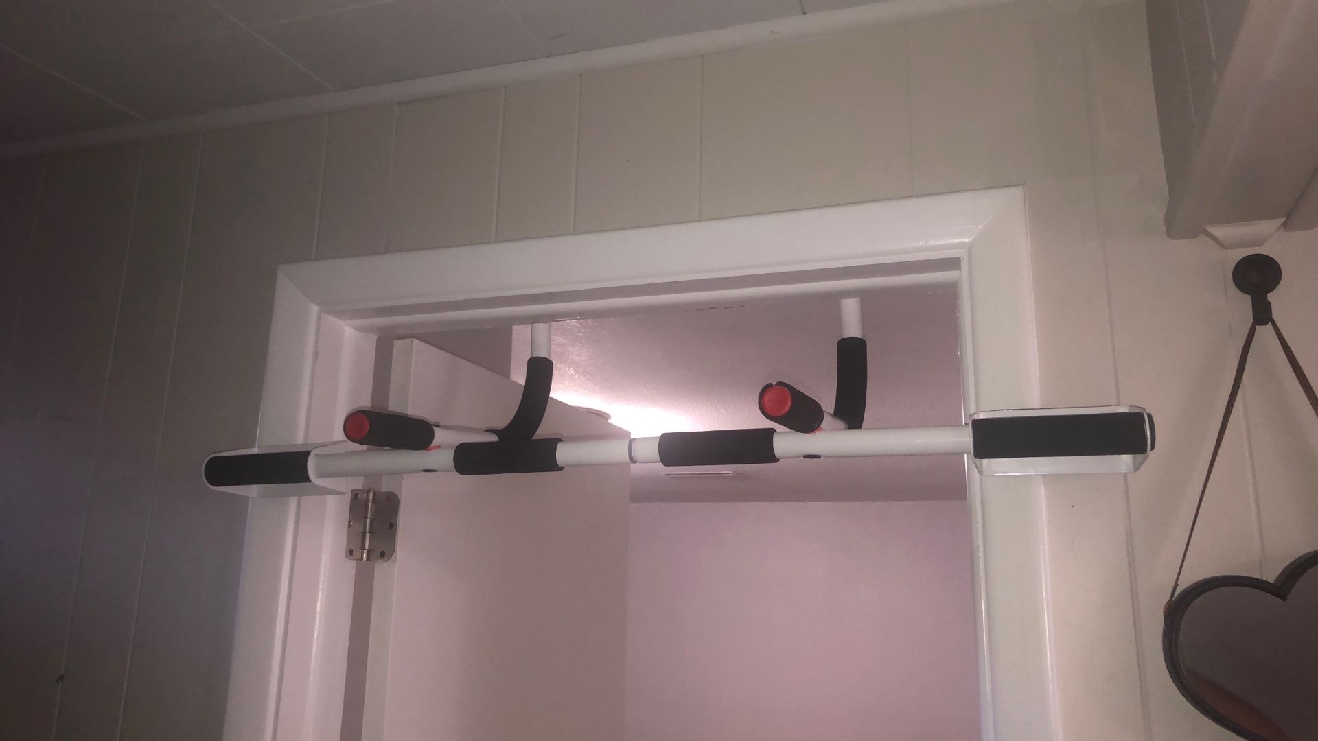 Pull Up Bar