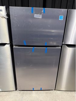New open box Whirlpool 21.3-cu ft Standard-Depth 33-in Wide Top-Freezer Refrigerator (Fingerprint-Resistant Stainless