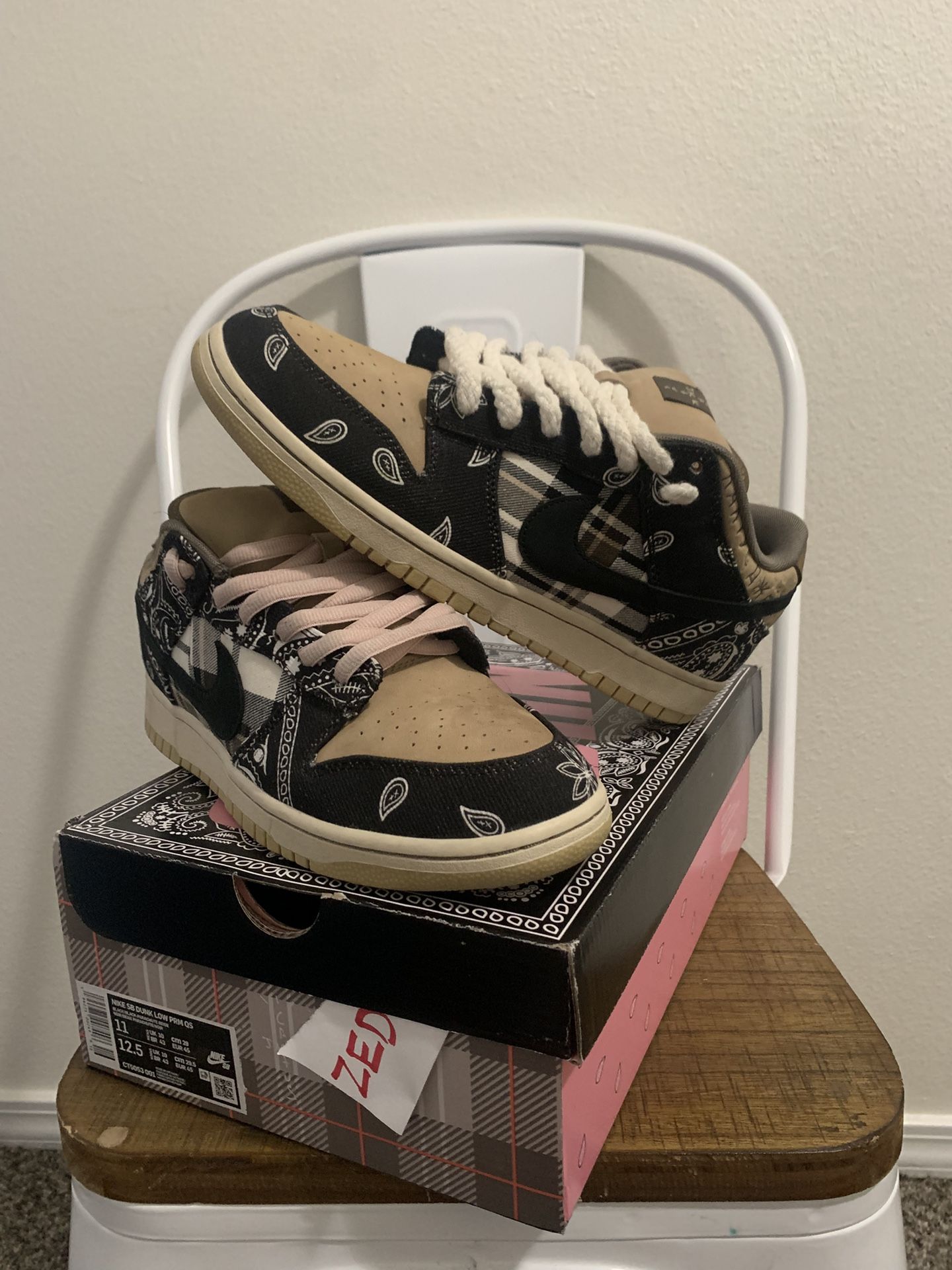 Lightly Used Travis Scott Nike SB Dunk Low Special Box (US Men's