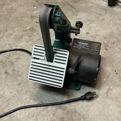 Belt sander