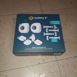 Safety 1st Knob Covers Latches And Plug Covers