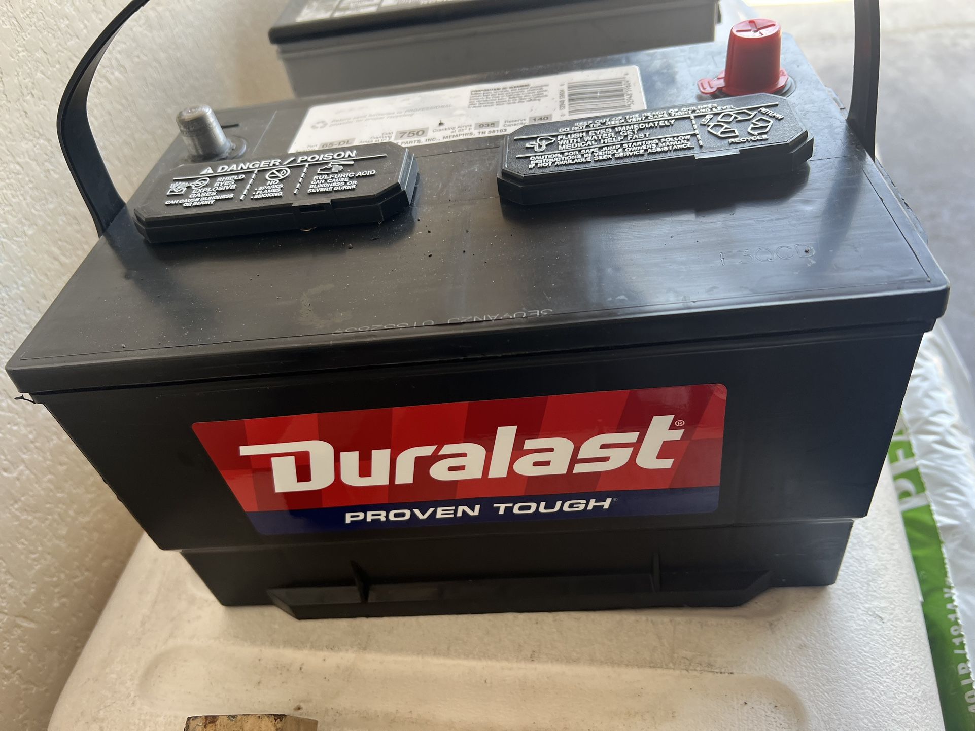 Brand new Duralast Battery 65DL Group Size 65 750 CCA 950 CA Ford