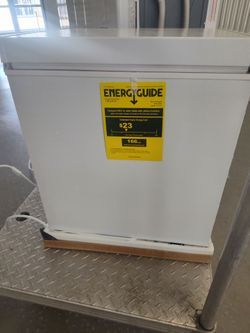 Electactic Compact Chest mini  Freezer White small size freezer