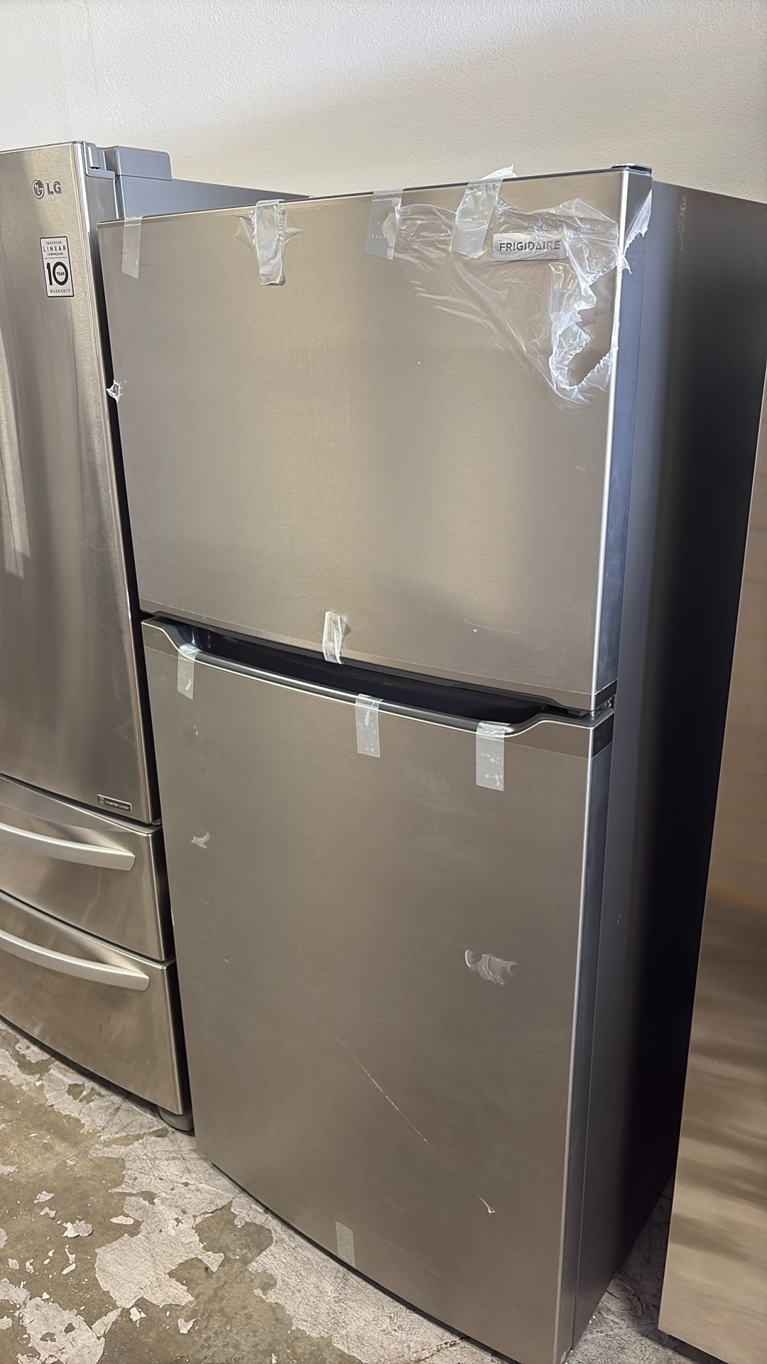 Frigidaire Topmount Refrigerator