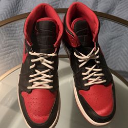 Size 10 Mid Alternate Bred Jordan’s 