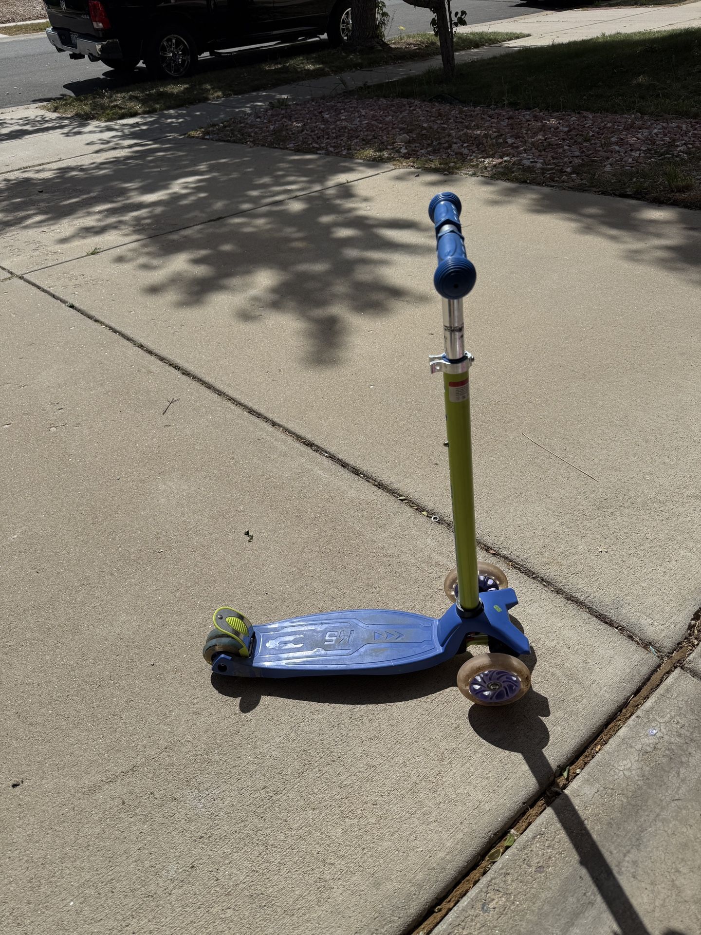 Kids Scooter( 3 Wheel)