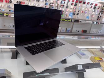 MacBook Pro 2019 16gb ram 512gb ssd