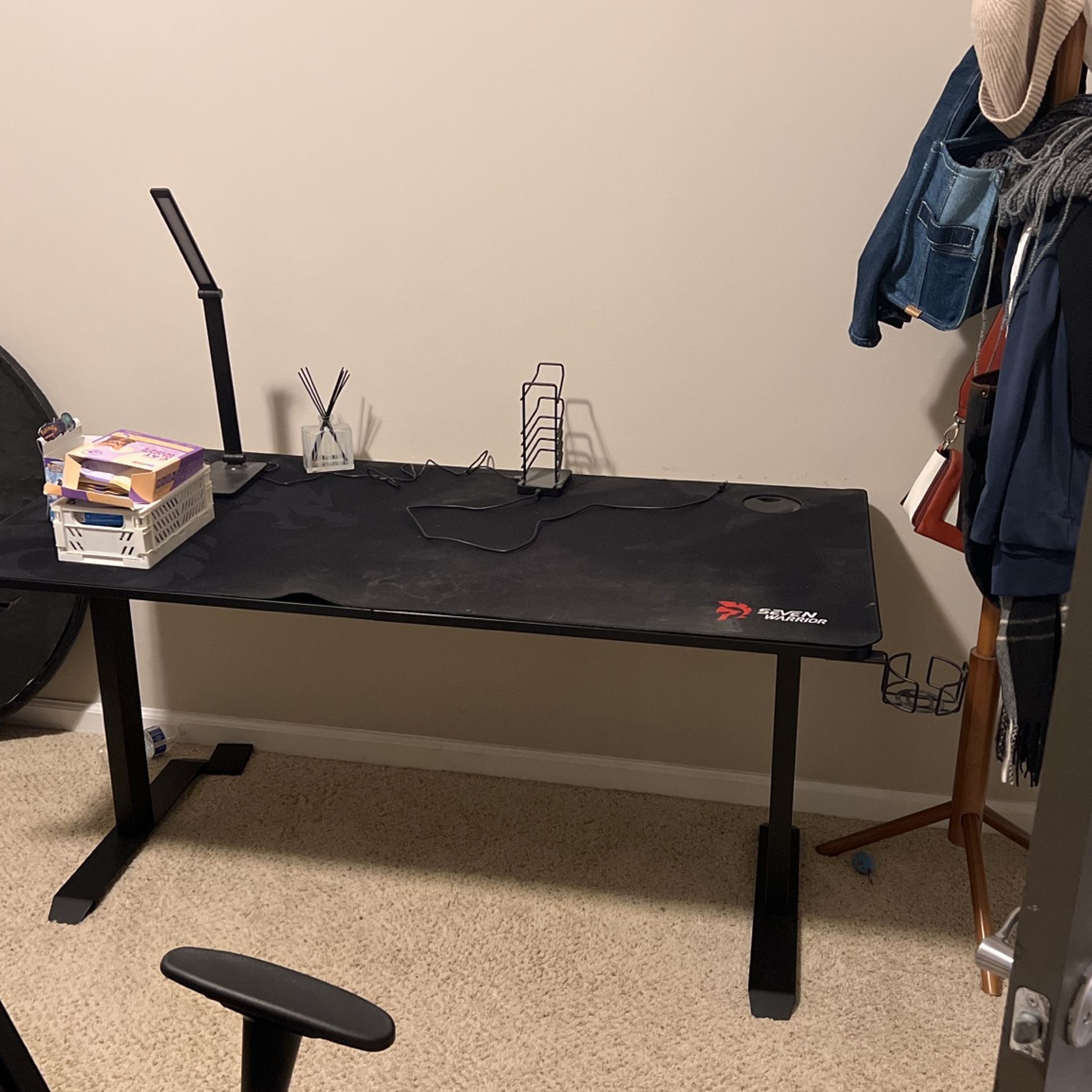 SEVEN WARRIOR Gaming Desk 60 INCH, T- Shaped Carbon Fiber Surface Computer Desk with Full Desk Mouse Pad, Ergonomic E-Sport Style Gamer Desk with Doub