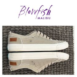 Blowfish MALIBU Slip On No Tie Sneakers Light Tan Beige Size 6.5 Sustainable