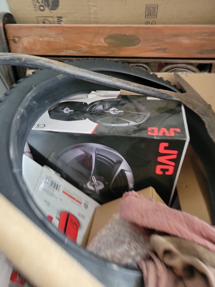 JVC 6X9