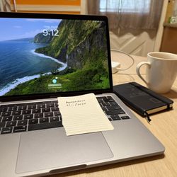 13" MacBook Pro M1, 8GB RAM / 256GB SSD
