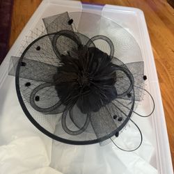 Black Feather’s Net Hair Accesory For Derby