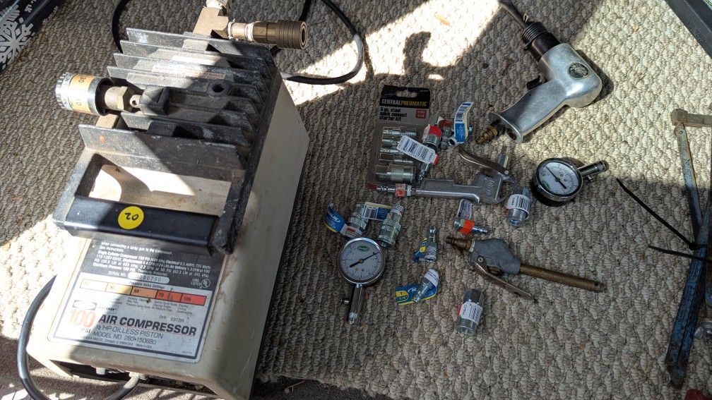 Craftsman 100 PSI Air Compressor + Many Accessories