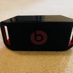 Beats By Dr Dre Bluetooth Speaker 