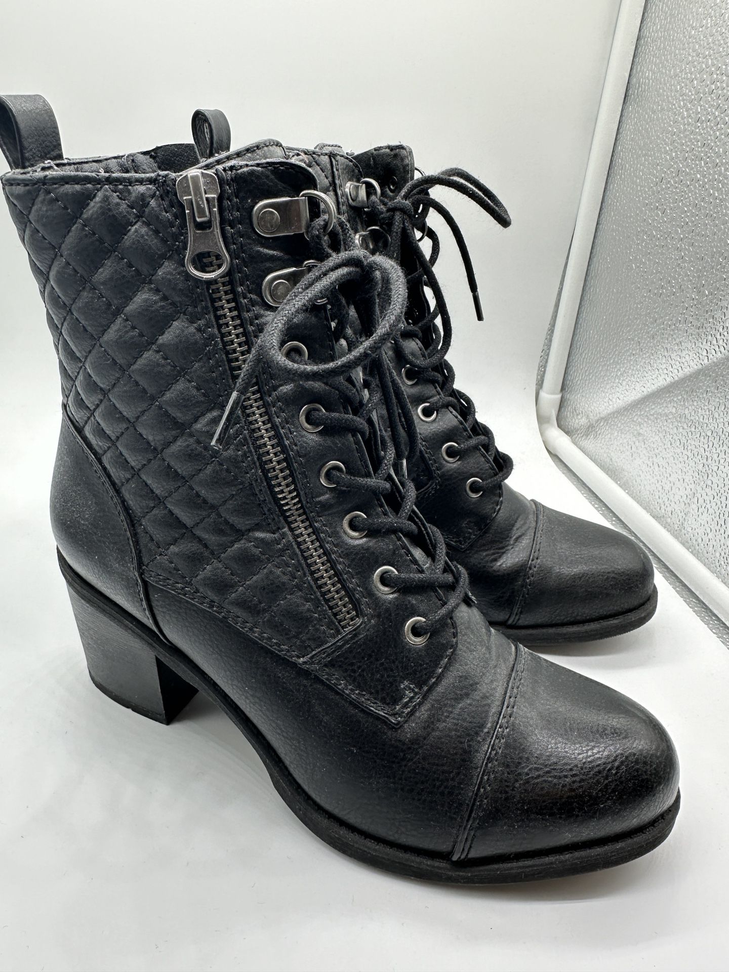 FREE WOMEN’S BOOTS