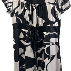 100% Silk Black & White Dress – Macy’s – Women’s Size Classic – Elegant & Beautiful