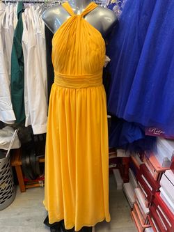 NEW Yellow Halter Maxi / Formal Dress - Size: 12/L