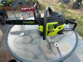Poulan chain saw running strong