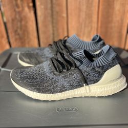 size 12 uncaged addidas ultra boosts EUC 