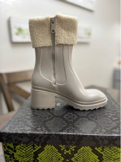 Women’s boots
