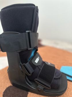 Ossur Formfit Walker Boot with Air -