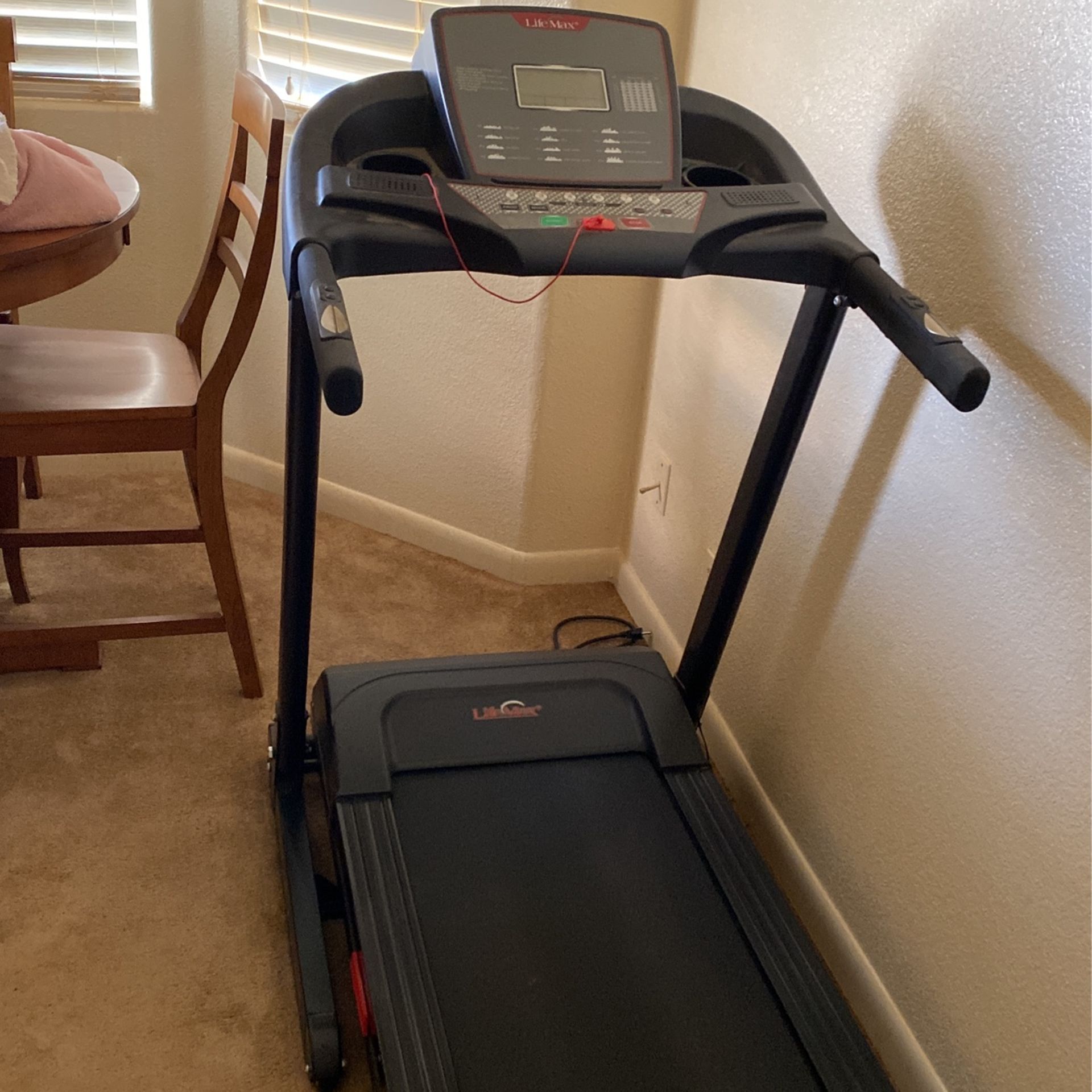 Life max treadmill hotsell